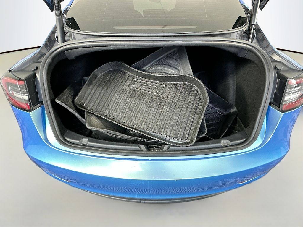 Thumbnail: 2021 Tesla Model 3 - 26