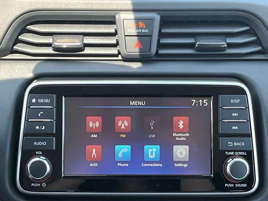 2025 Nissan Versa 1.6 S photo