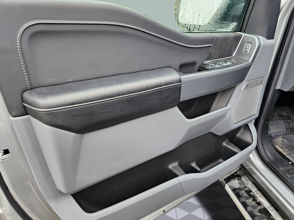 New 2024 Silver Ford XLT image 21