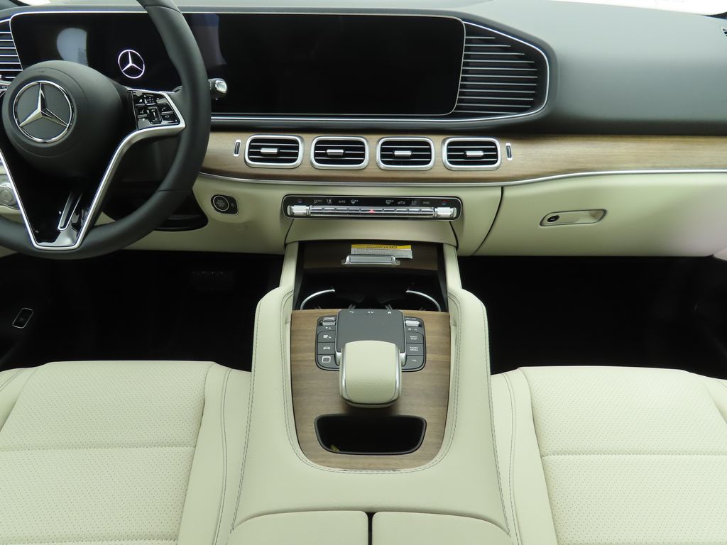 Thumbnail: 2026 Mercedes-Benz GLE - 13