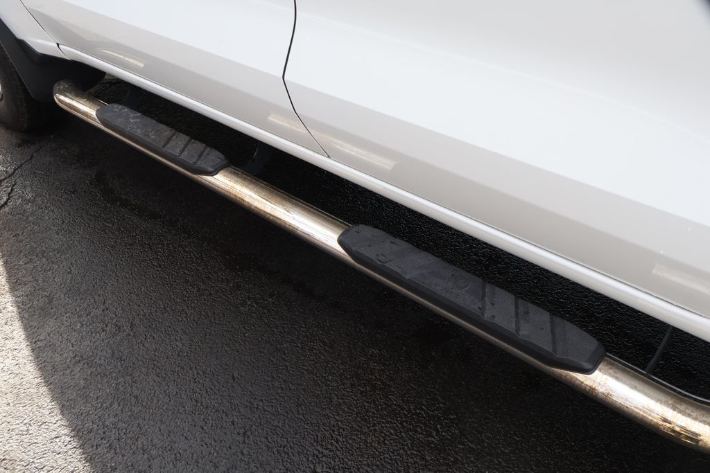 Thumbnail: 2024 Chevrolet Colorado - 16