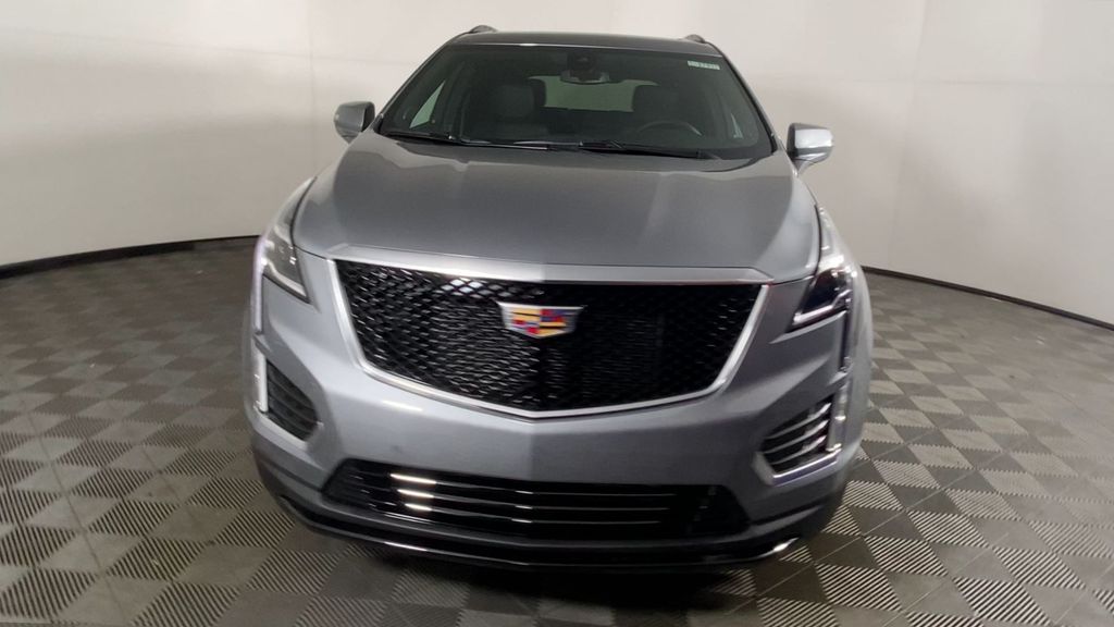 2025 Cadillac XT5 Sport 3