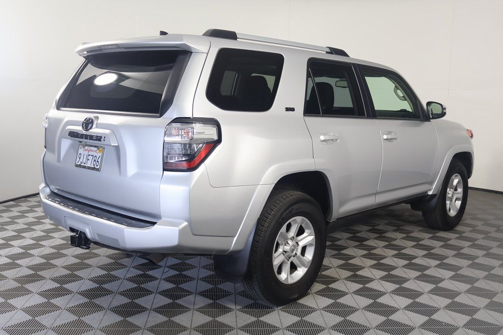 2023 Toyota 4Runner SR5 3