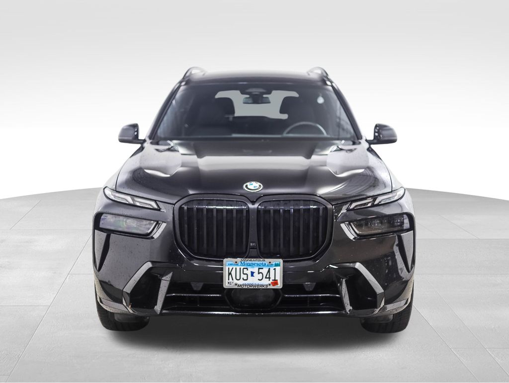 Thumbnail: 2024 BMW X7 - 8