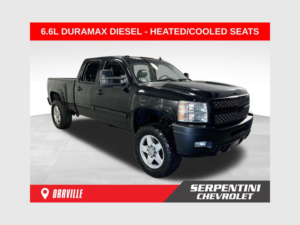 Black 2014 Chevrolet Silverado 2500HD LTZ Crew Cab 4WD Pickup Truck Four-Wheel Drive 6-Speed Automatic