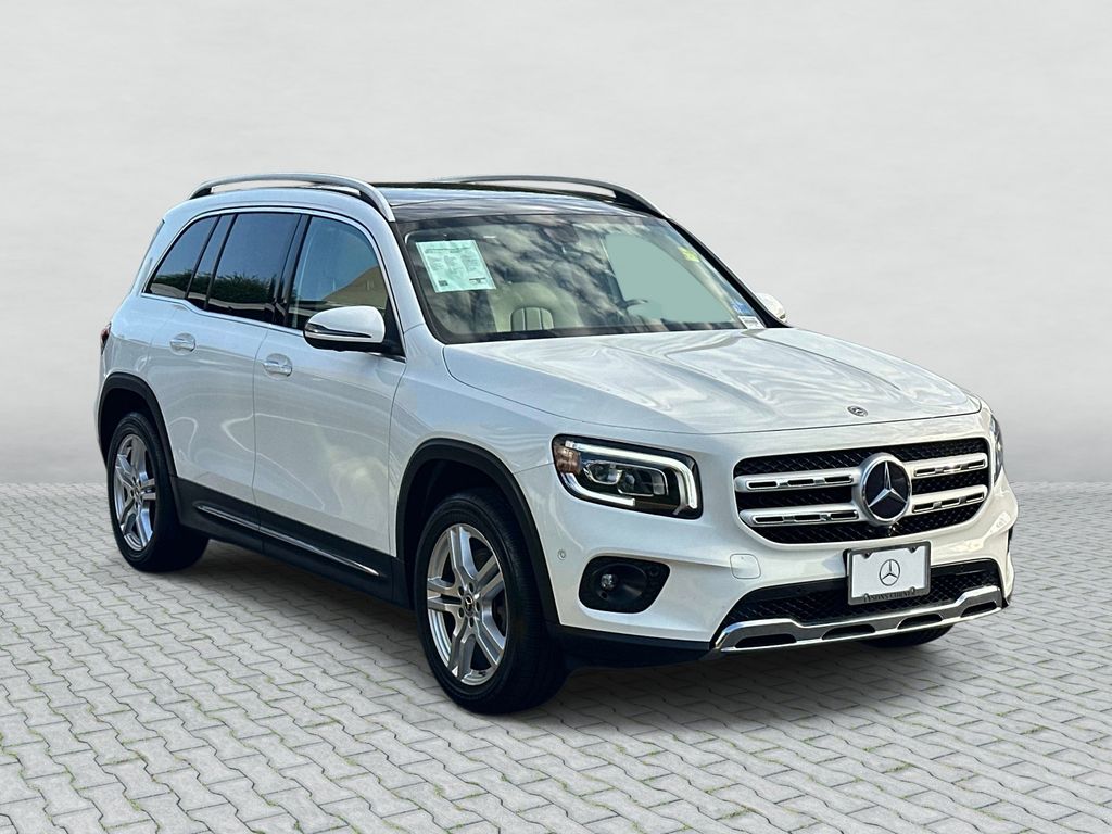 Thumbnail: 2020 Mercedes-Benz GLB - 3