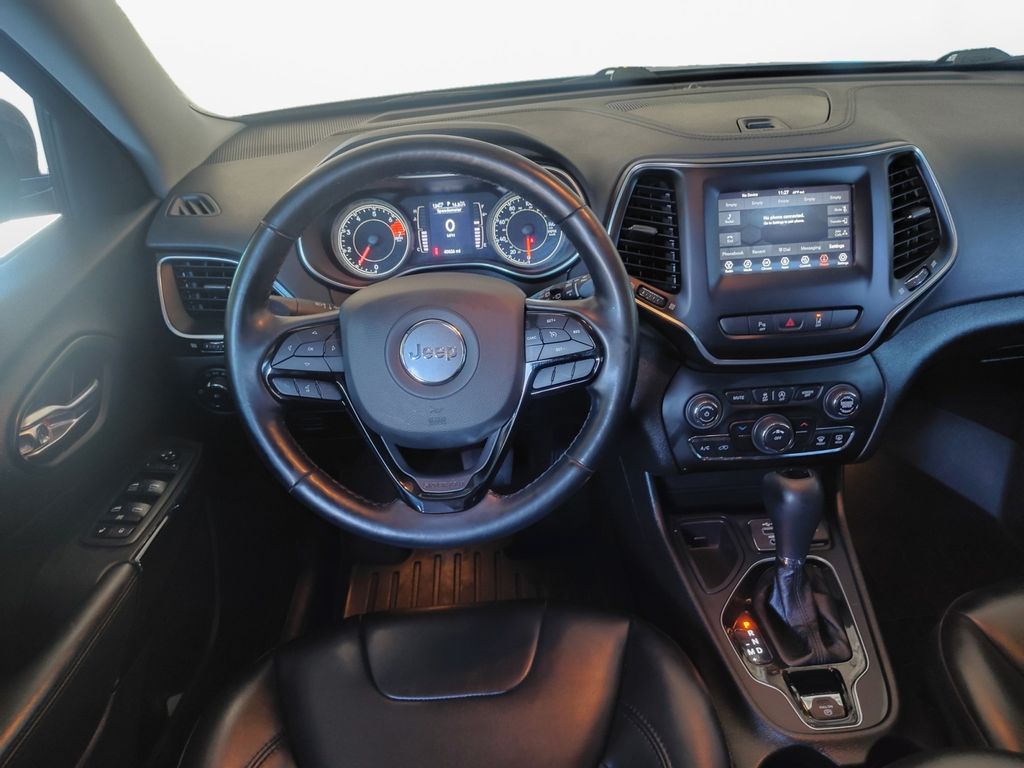 Used Car 2021 Jeep Cherokee  Altitude For Sale Under $25,000 In Austin, Texas