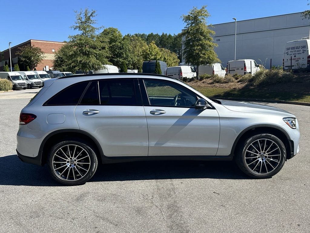 2022 Mercedes-Benz GLC GLC 300 9