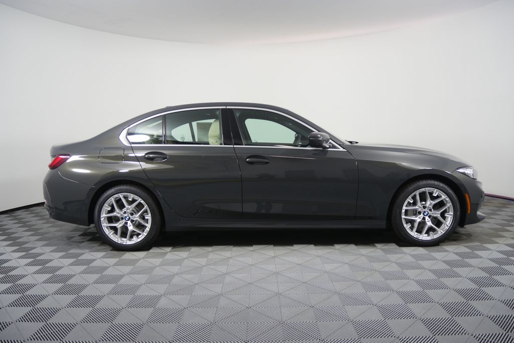 Thumbnail: 2026 BMW 3 Series - 2