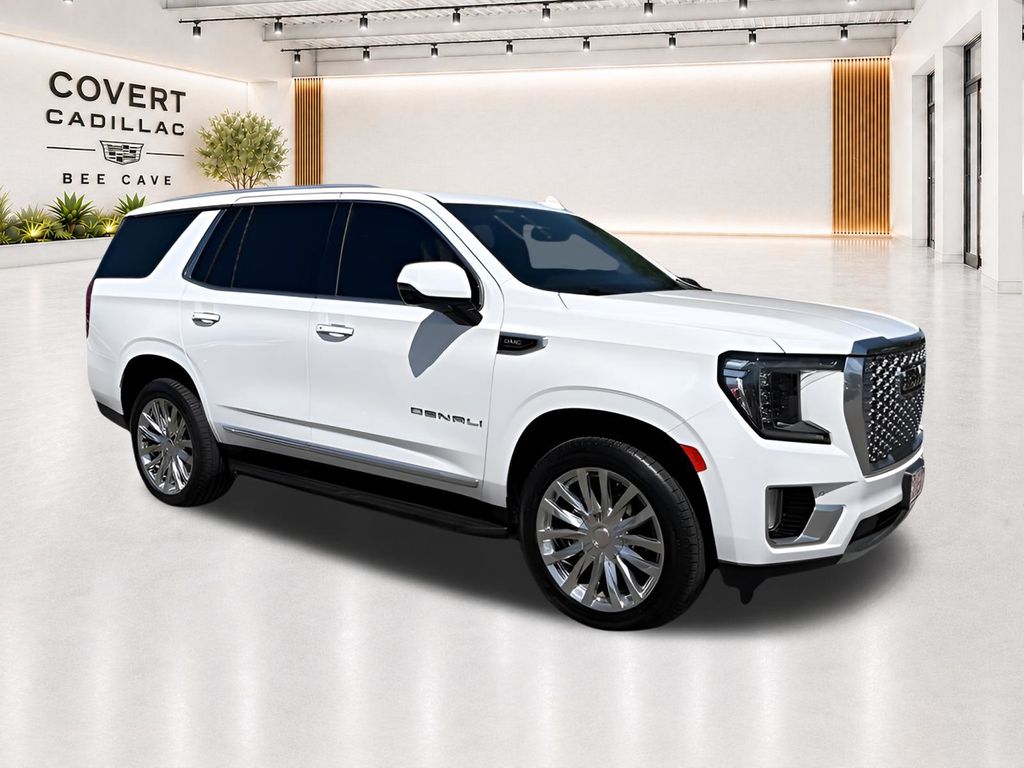 Summit White 2022 GMC Yukon SUV / Crossover Four-Wheel Drive