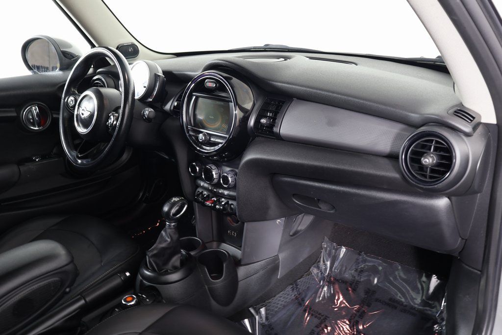 Thumbnail: 2018 MINI Cooper - 9