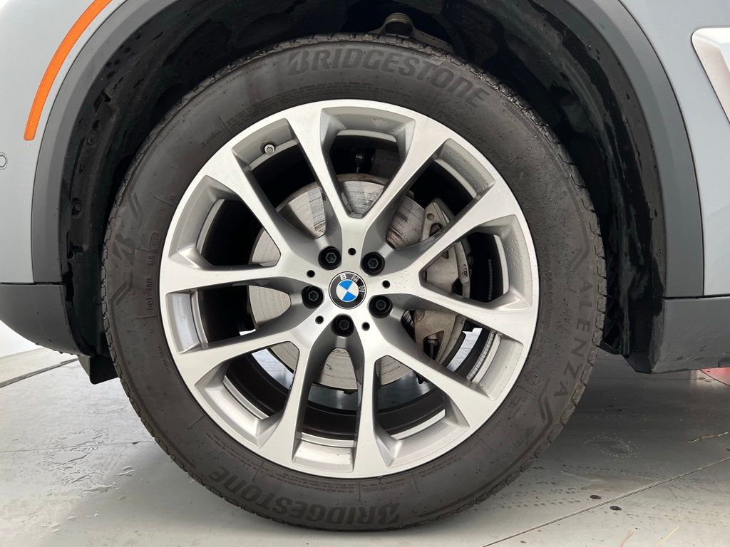 2025 BMW X5 xDrive40i 24