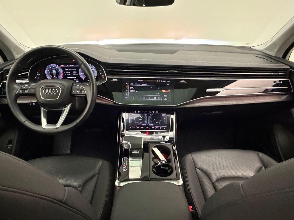 Thumbnail: 2023 Audi Q7 - 20