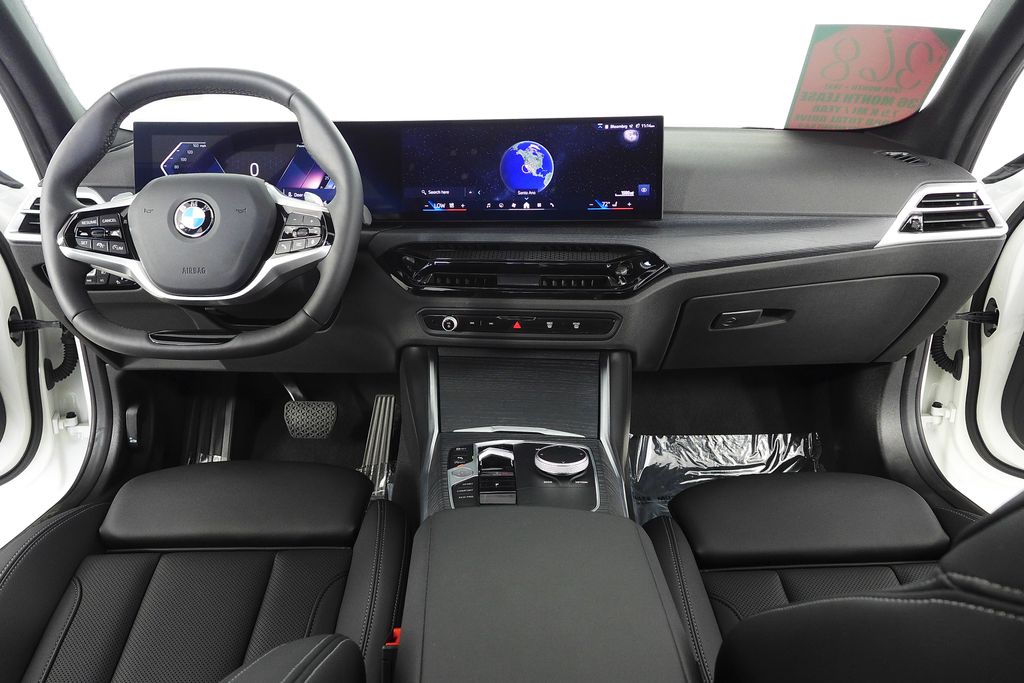 Thumbnail: 2025 BMW 3 Series - 25
