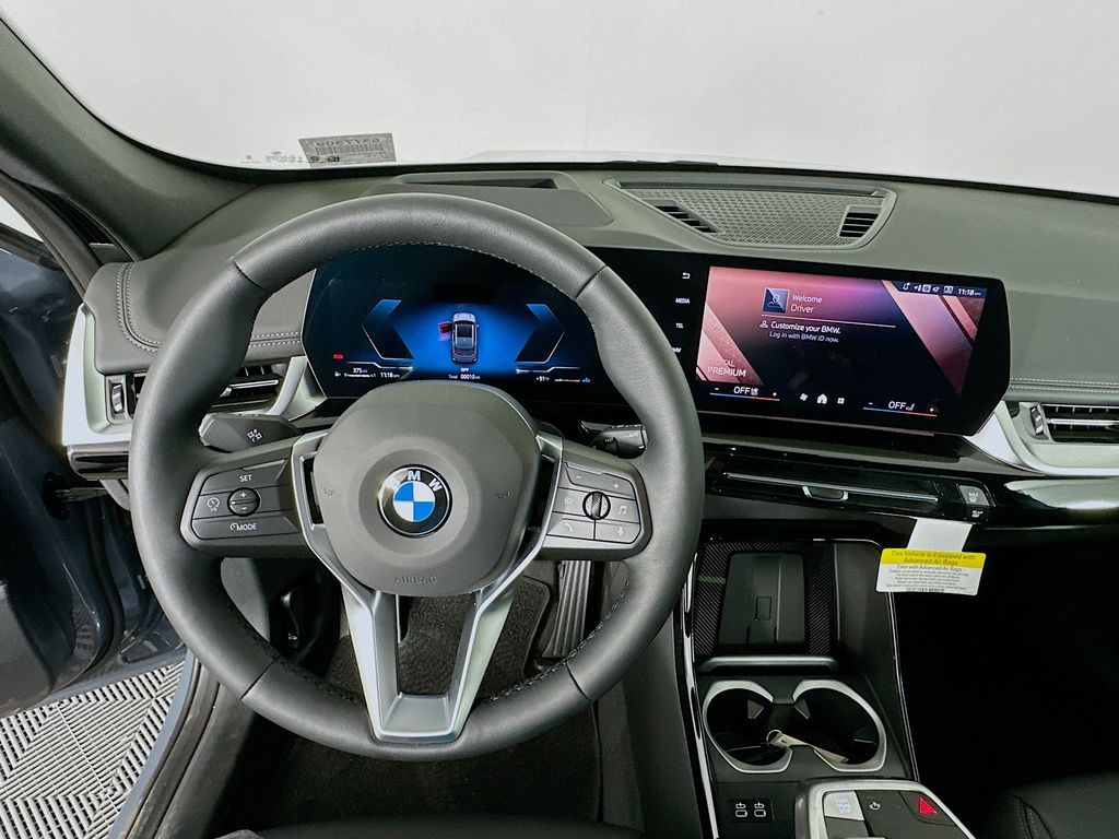 Thumbnail: 2025 BMW X1 - 10