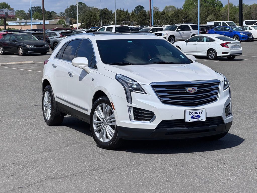 Crystal White Tricoat 2019 Cadillac XT5 Premium Luxury FWD SUV / Crossover Front-Wheel Drive 8-Speed Automatic