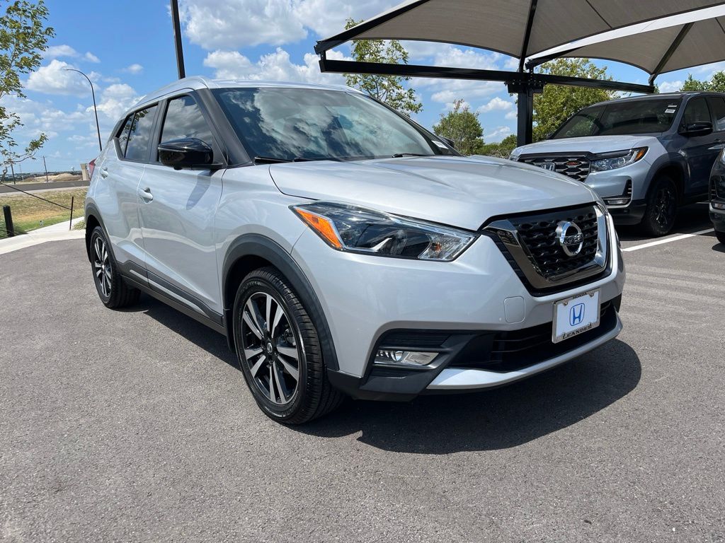 Thumbnail: 2019 Nissan Kicks - 3
