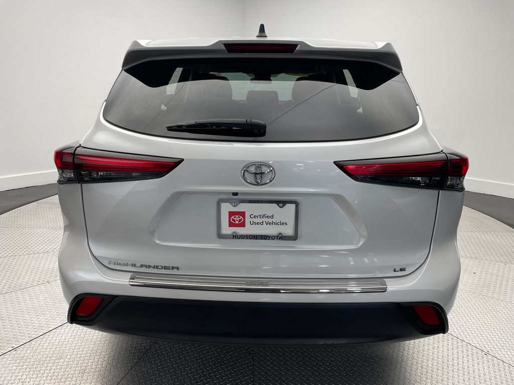 Thumbnail: 2023 Toyota Highlander - 6