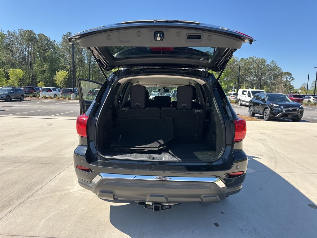 2020 Magnetic Black Pearl Nissan Pathfinder SV FWD SUV