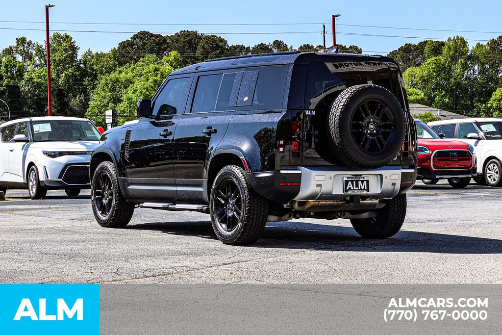 Used 2023 Black Land Rover S image 7