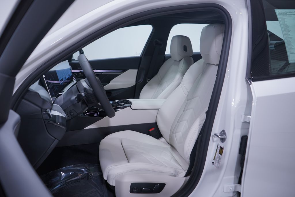 Thumbnail: 2026 BMW 5 Series - 7