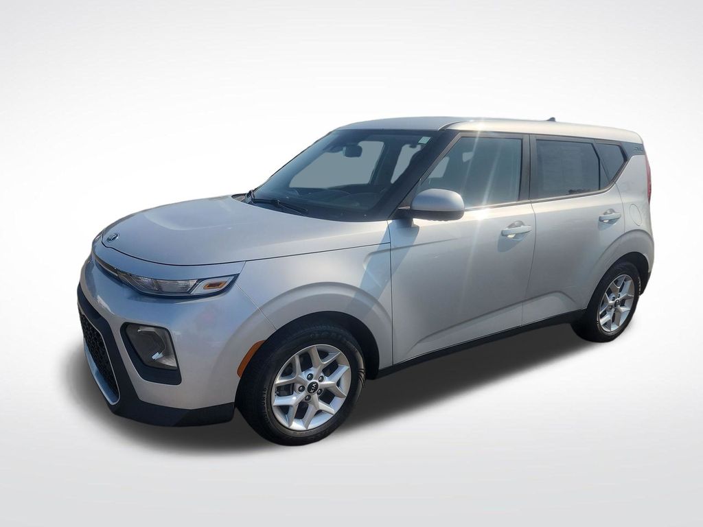 Sparkling Silver 2021 Kia Soul SUV / Crossover Front-Wheel Drive Continuously Variable Transmission
