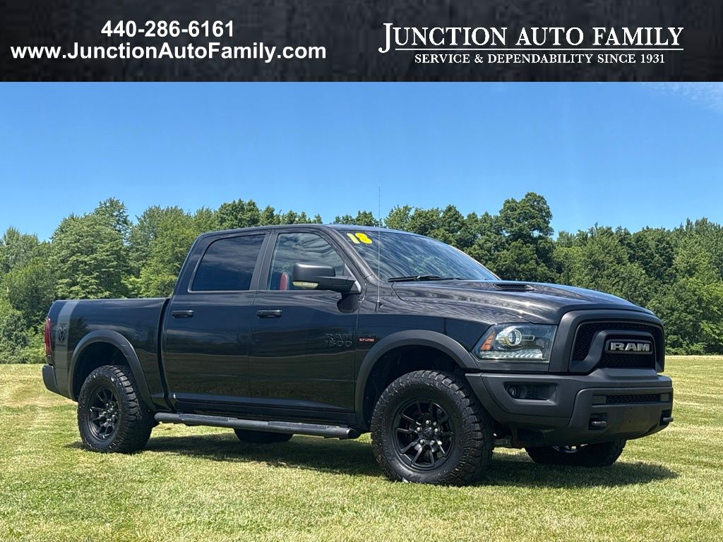 Brilliant Black Crystal Pearlcoat 2018 RAM 1500 Pickup Truck Four-Wheel Drive 8-Speed Automatic