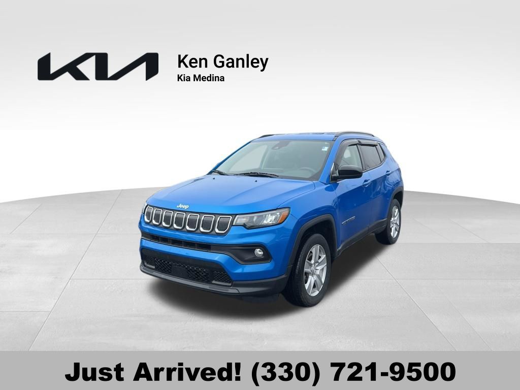 Laser Blue Pearlcoat 2022 Jeep Compass Latitude 4WD SUV / Crossover Four-Wheel Drive 9-Speed Automatic