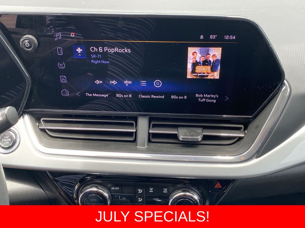 Used 2025 Chevrolet Trax SUV