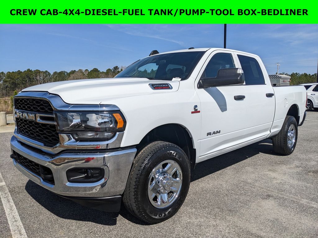 2022 RAM 2500 Tradesman Crew Cab 4WD