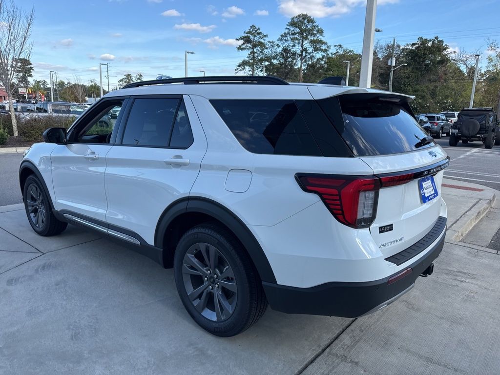 2025 Ford Explorer Active