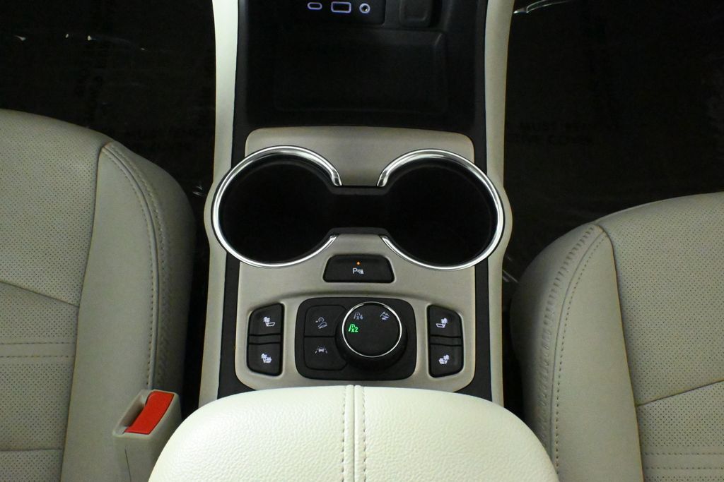 Thumbnail: 2023 GMC Terrain - 26