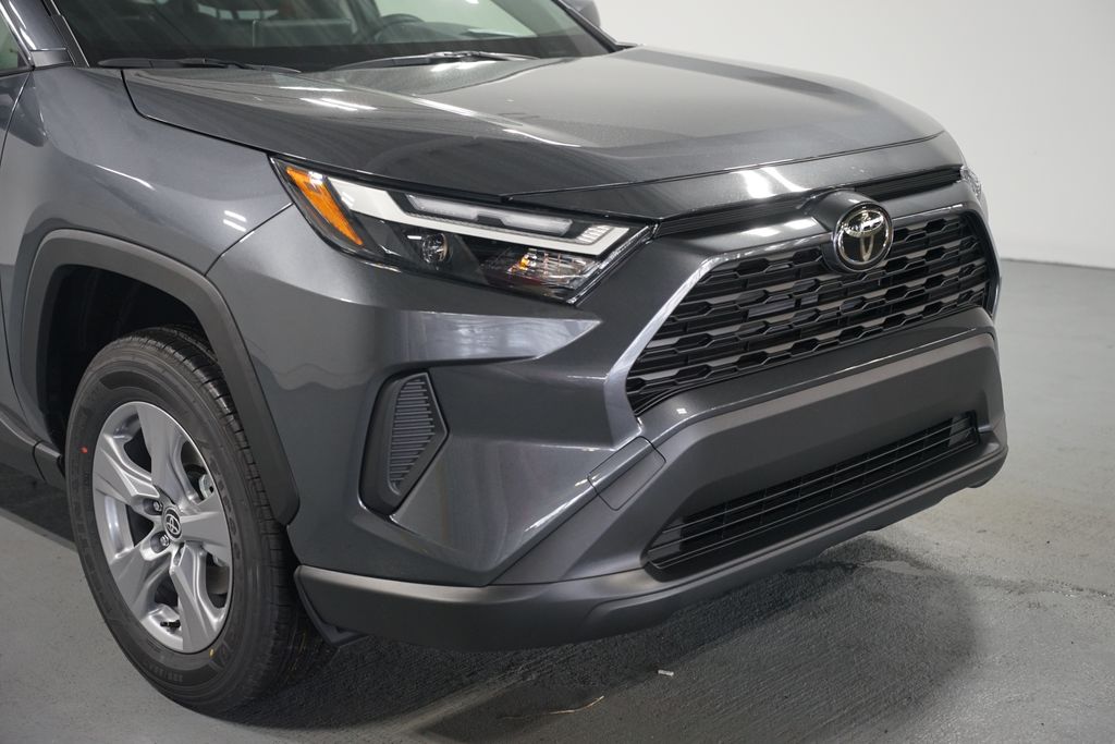 Thumbnail: 2025 Toyota RAV4 - 4