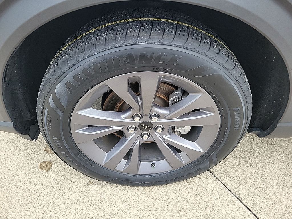 Used 2024 Ford Explorer SUV