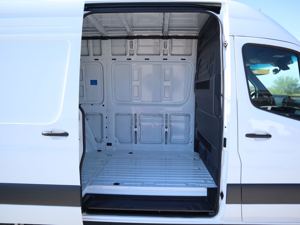 Thumbnail: 2026 Mercedes-Benz Sprinter - 23