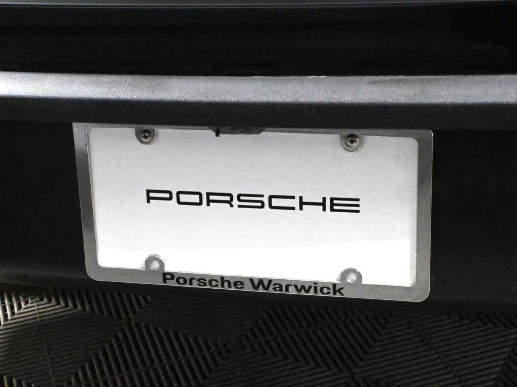 Thumbnail: 2024 Porsche Macan - 14