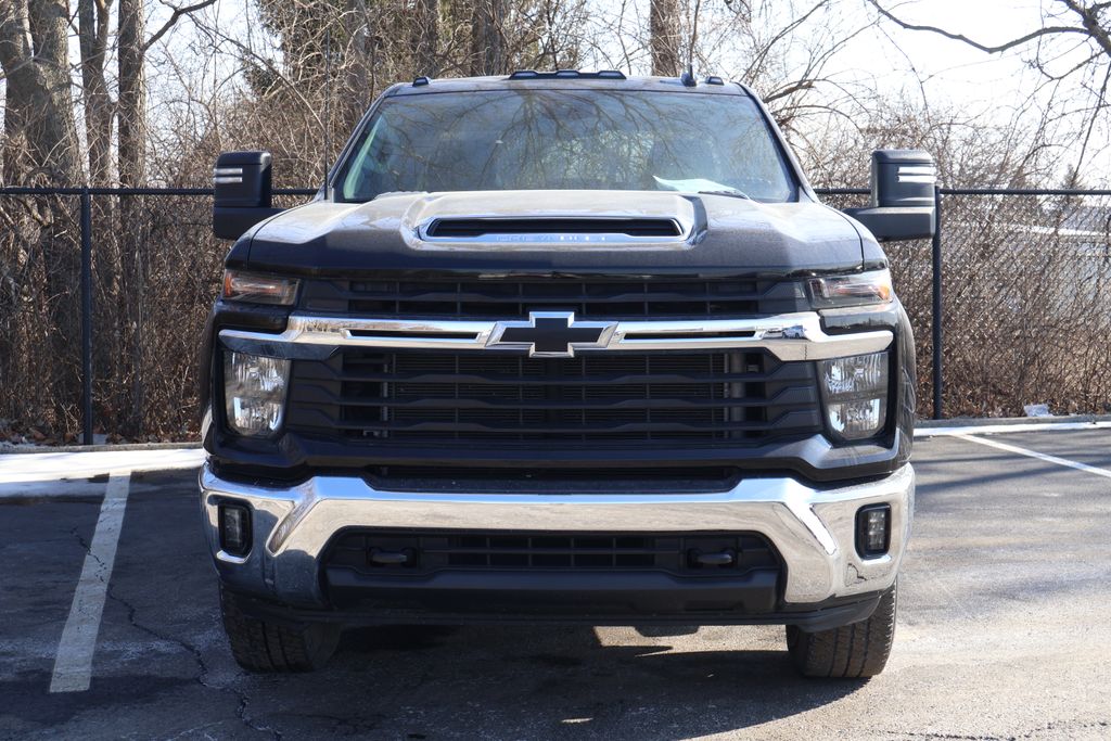 Thumbnail: 2024 Chevrolet Silverado 2500 - 2