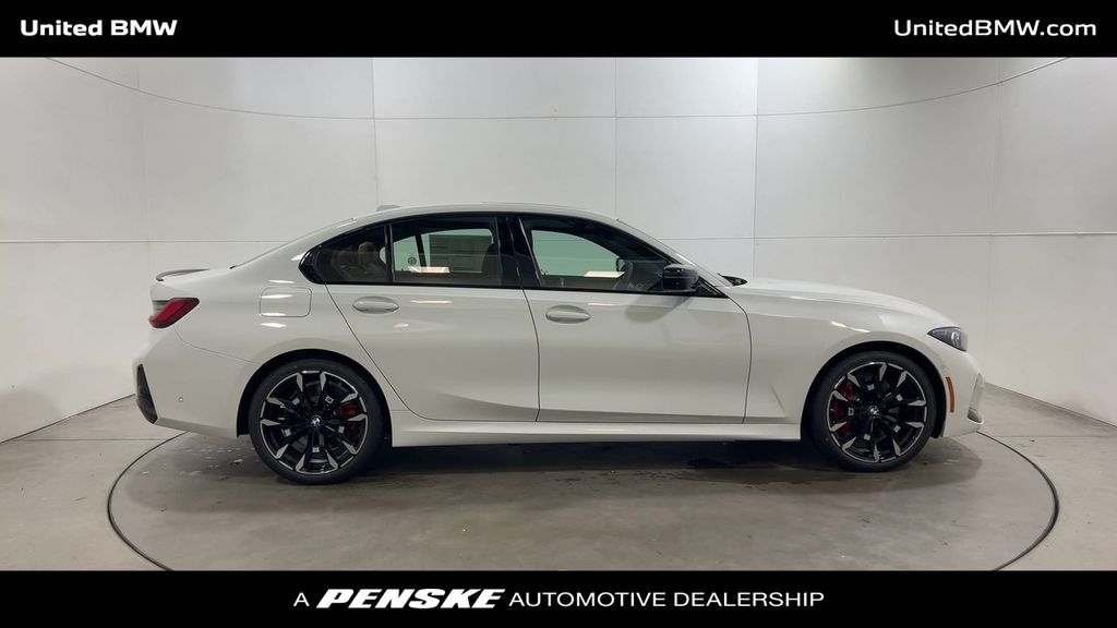 Thumbnail: 2025 BMW 3 Series - 9