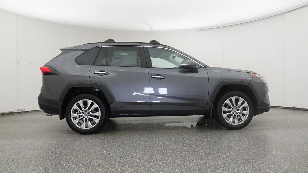 Thumbnail: 2025 Toyota RAV4 - 27