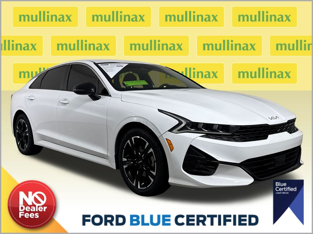 Glacial White Pearl 2023 Kia K5 Sedan Front-Wheel Drive 8-Speed Automatic