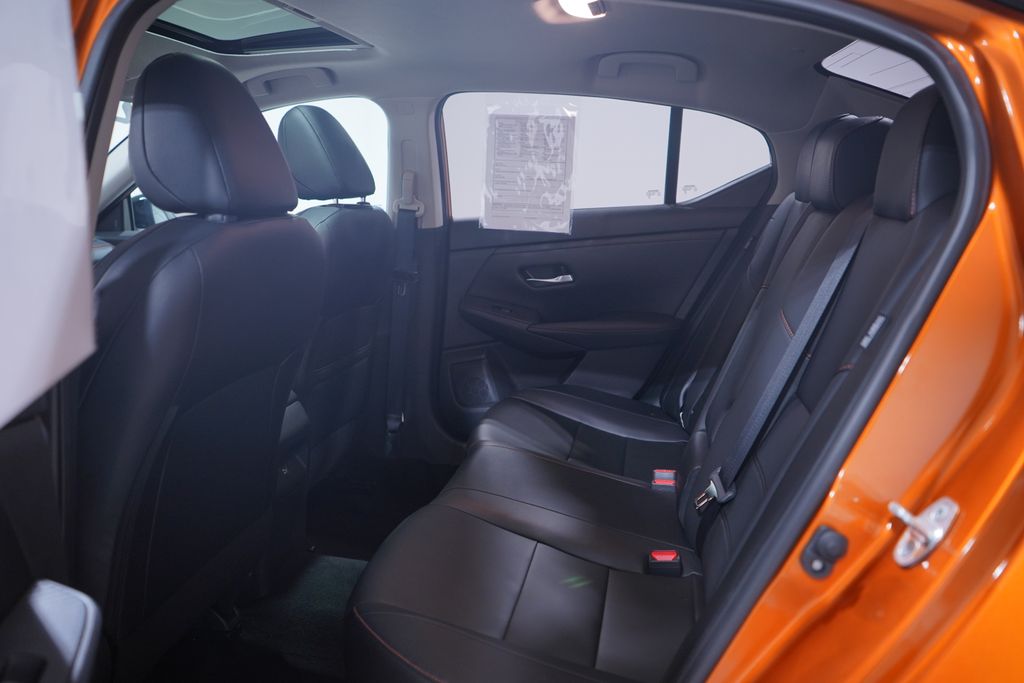 Thumbnail: 2023 Nissan Sentra - 9