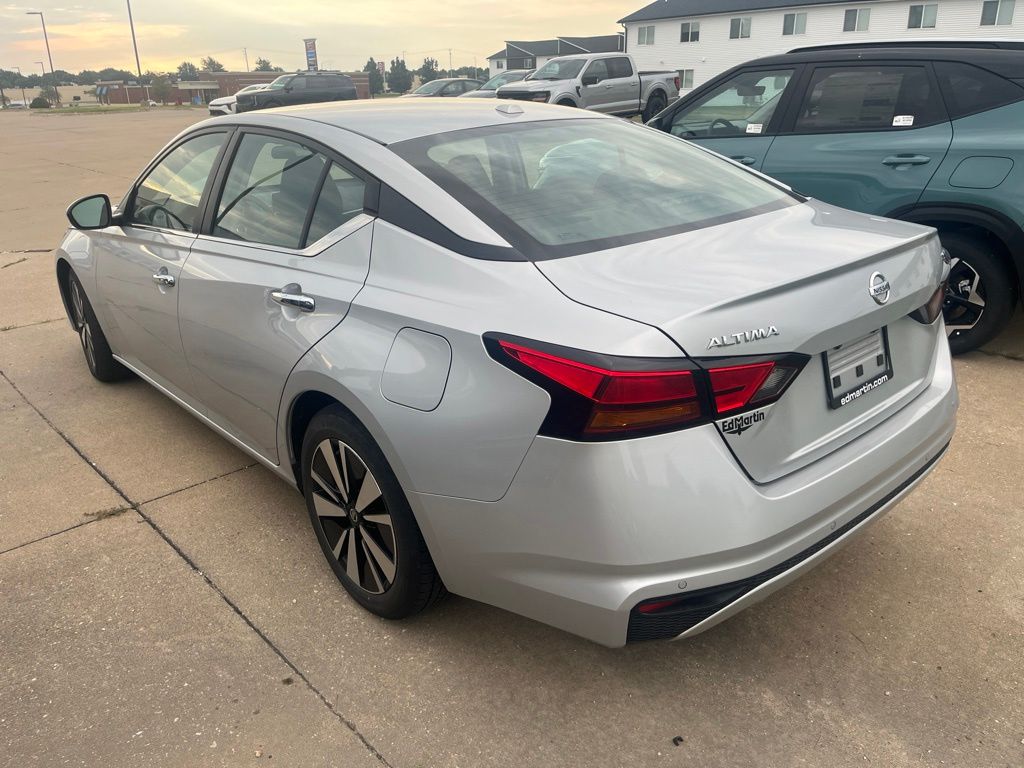 Used 2022 Nissan Altima Sedan