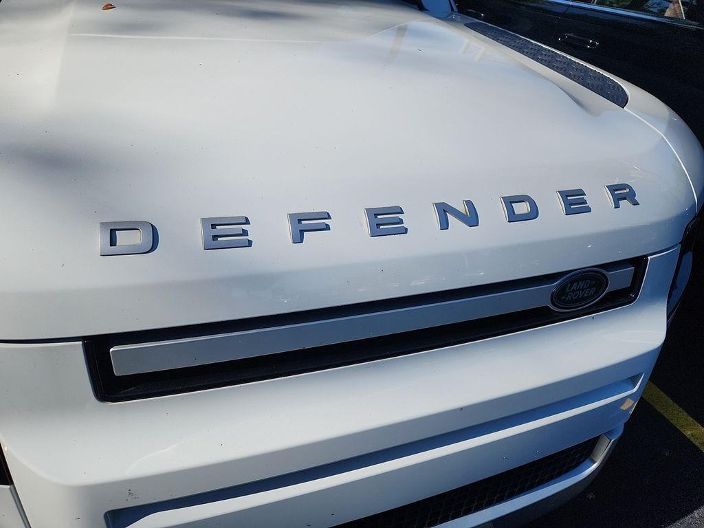 Thumbnail: 2020 Land Rover Defender - 4