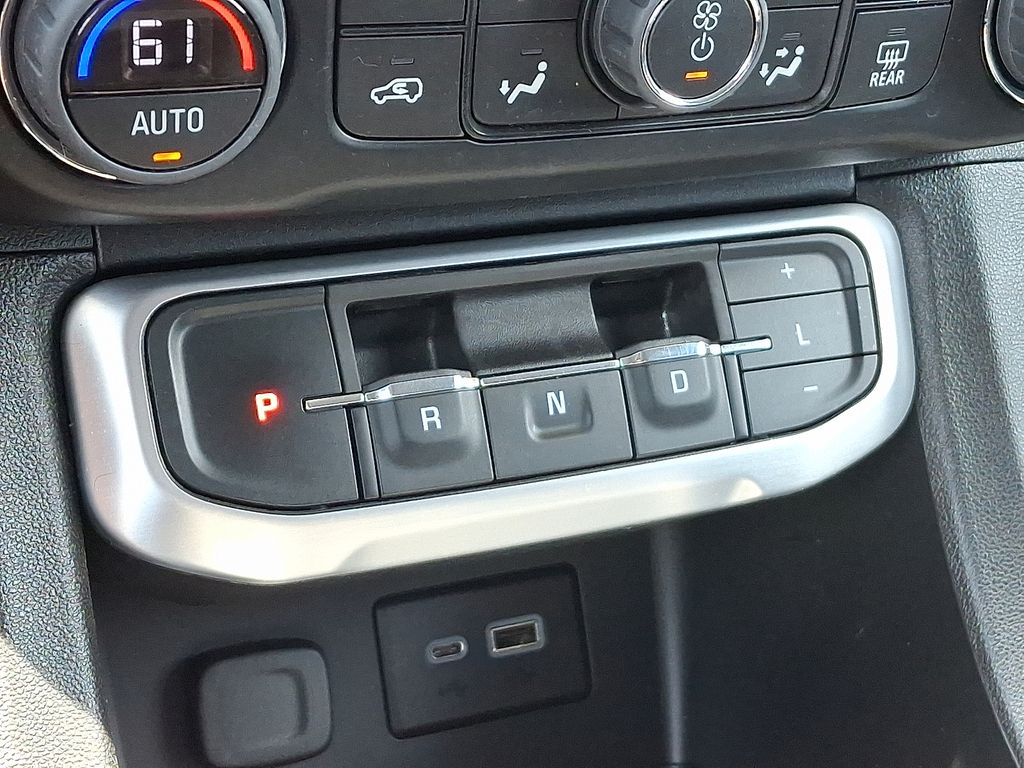 Thumbnail: 2023 GMC Acadia - 15