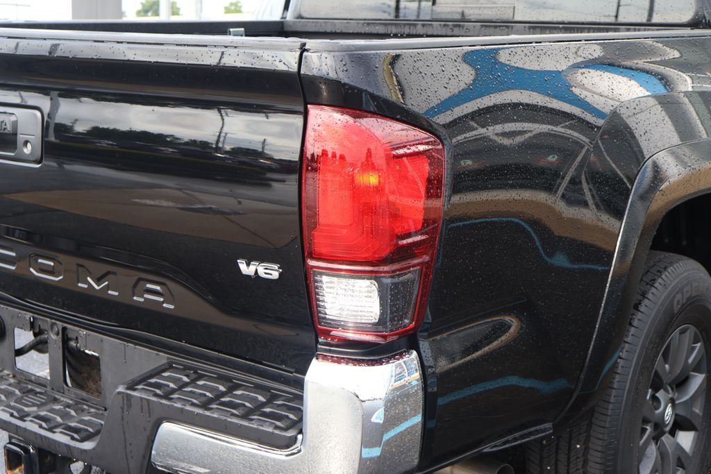 Thumbnail: 2023 Toyota Tacoma - 9