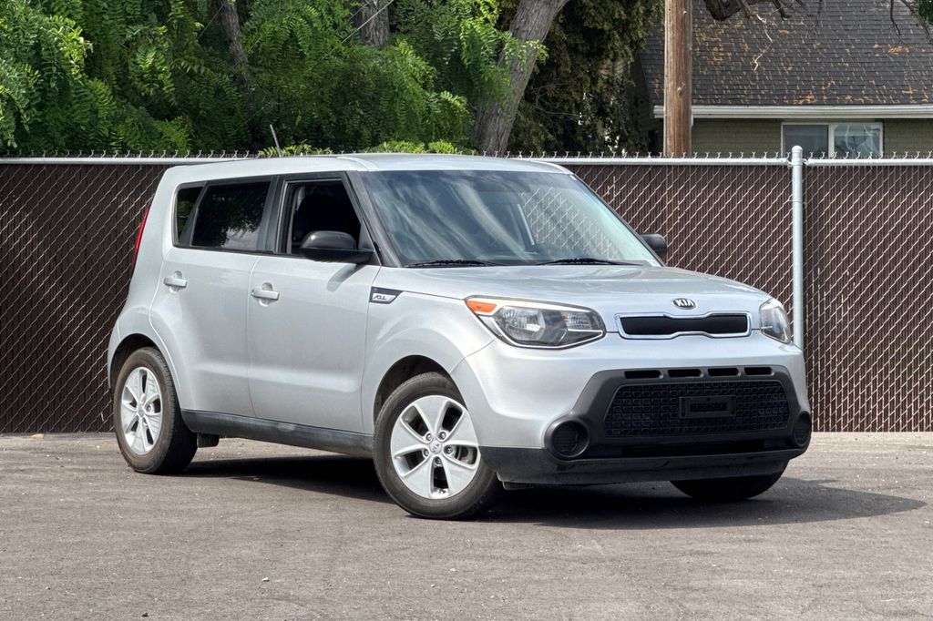 2016 Kia Soul Plata (Bright Silver) Vagón Tracción delantera 6 velocidades Manual