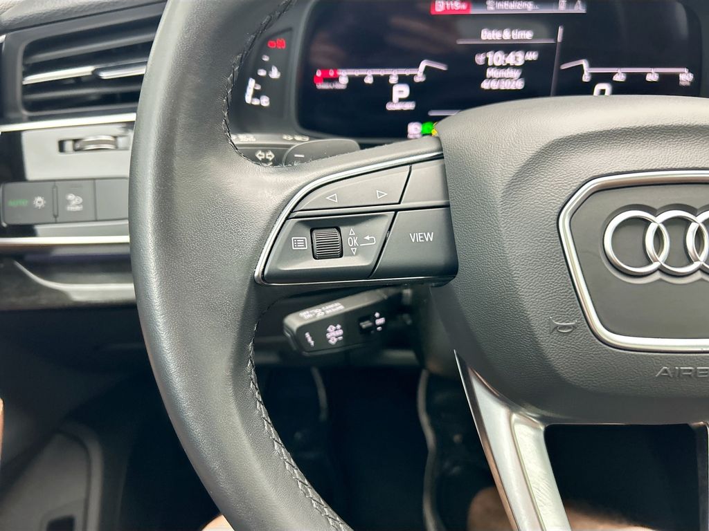 Thumbnail: 2023 Audi Q7 - 11