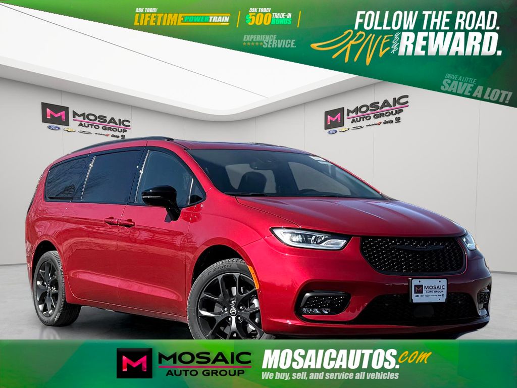 New 2026 Chrysler Pacifica Select Vans