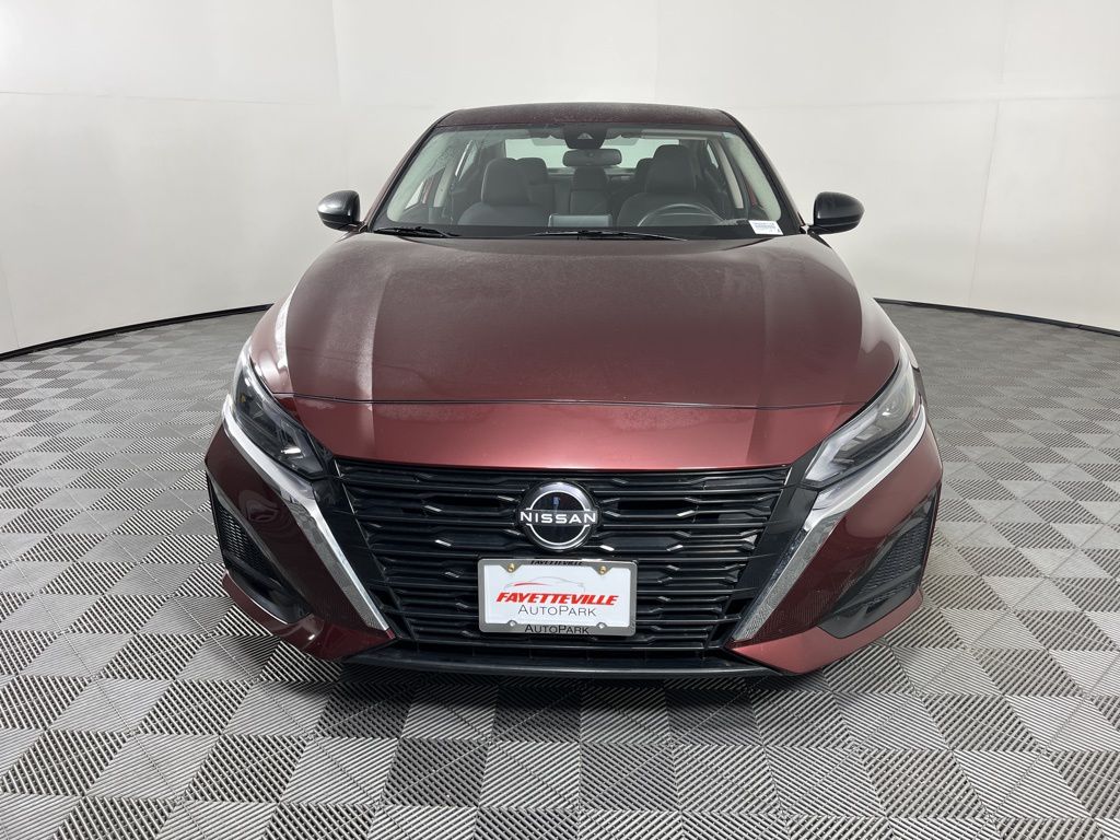 Thumbnail: 2025 Nissan Altima - 14