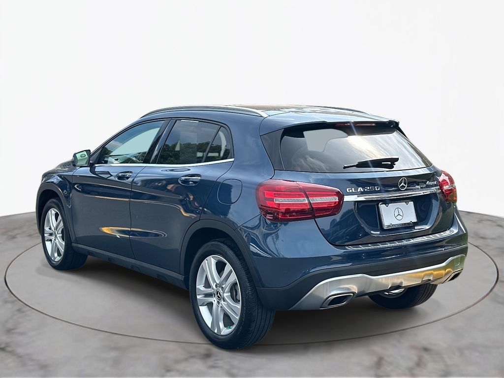 Thumbnail: 2020 Mercedes-Benz GLA - 11